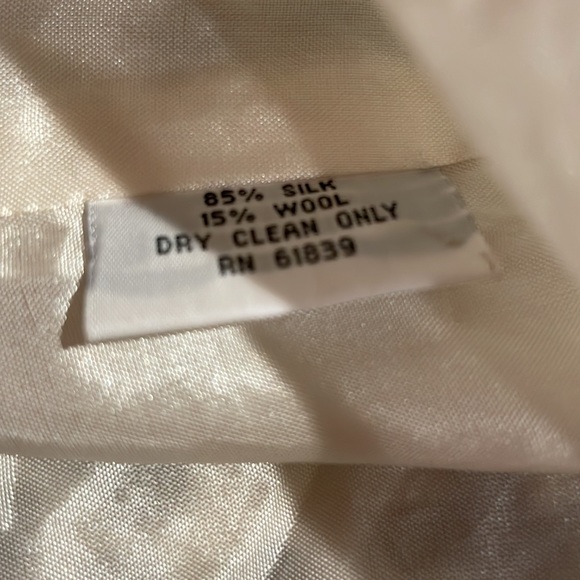 Beautiful Silk Skirt - Picture 7 of 10